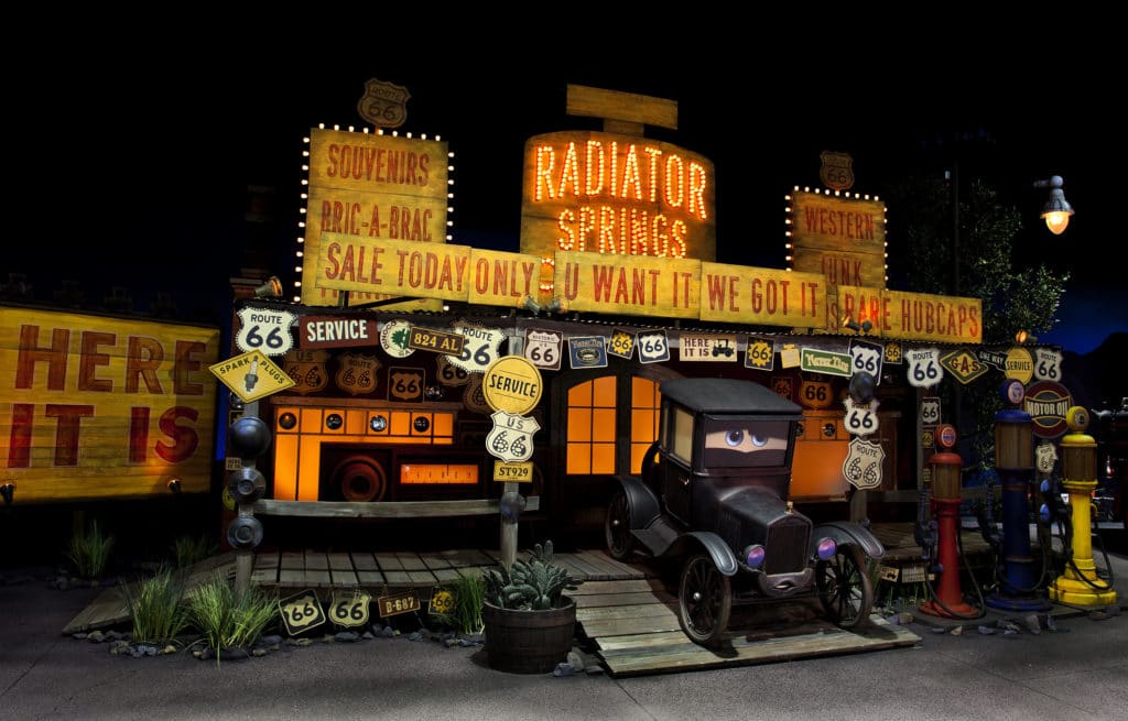 lizzie's radiator springs curios