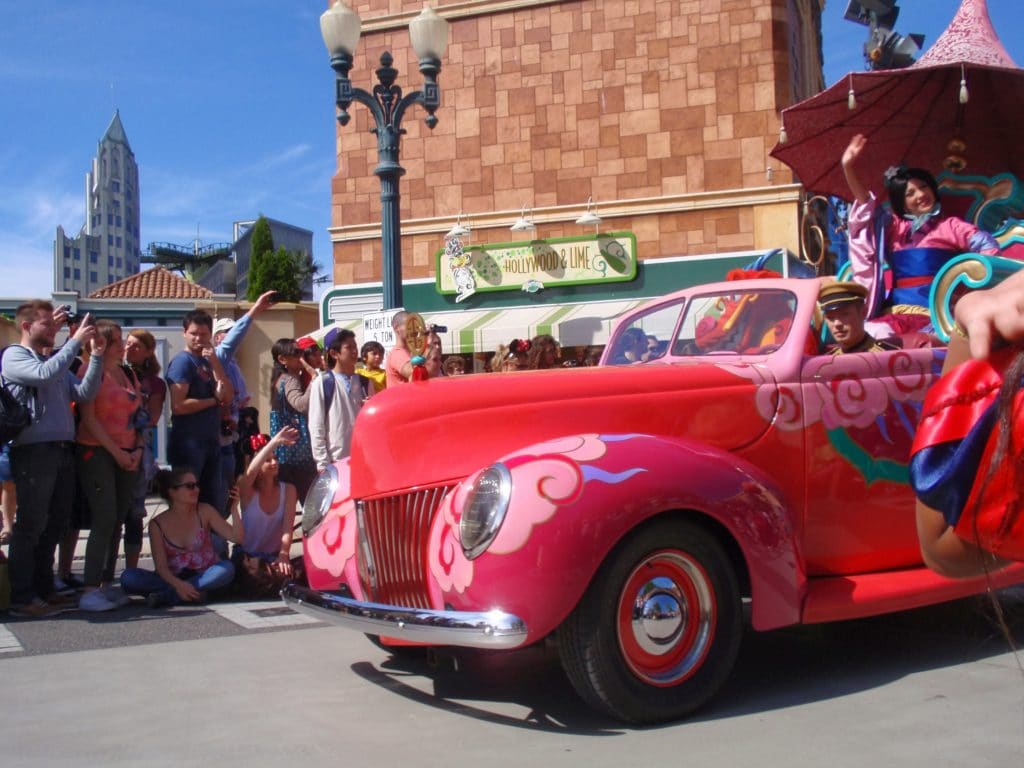 Photos: Stars 'n Cars Parade - Disneyland Paris September 2013 - Travel ...