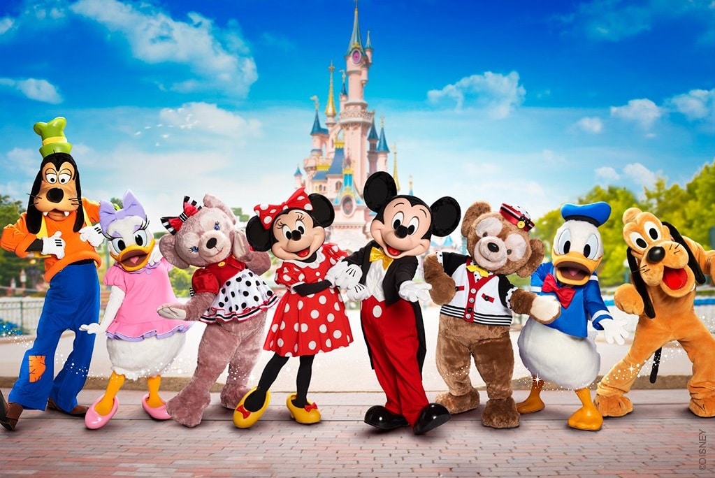 Disney Fandaze At Disneyland Paris Travel To The Magic