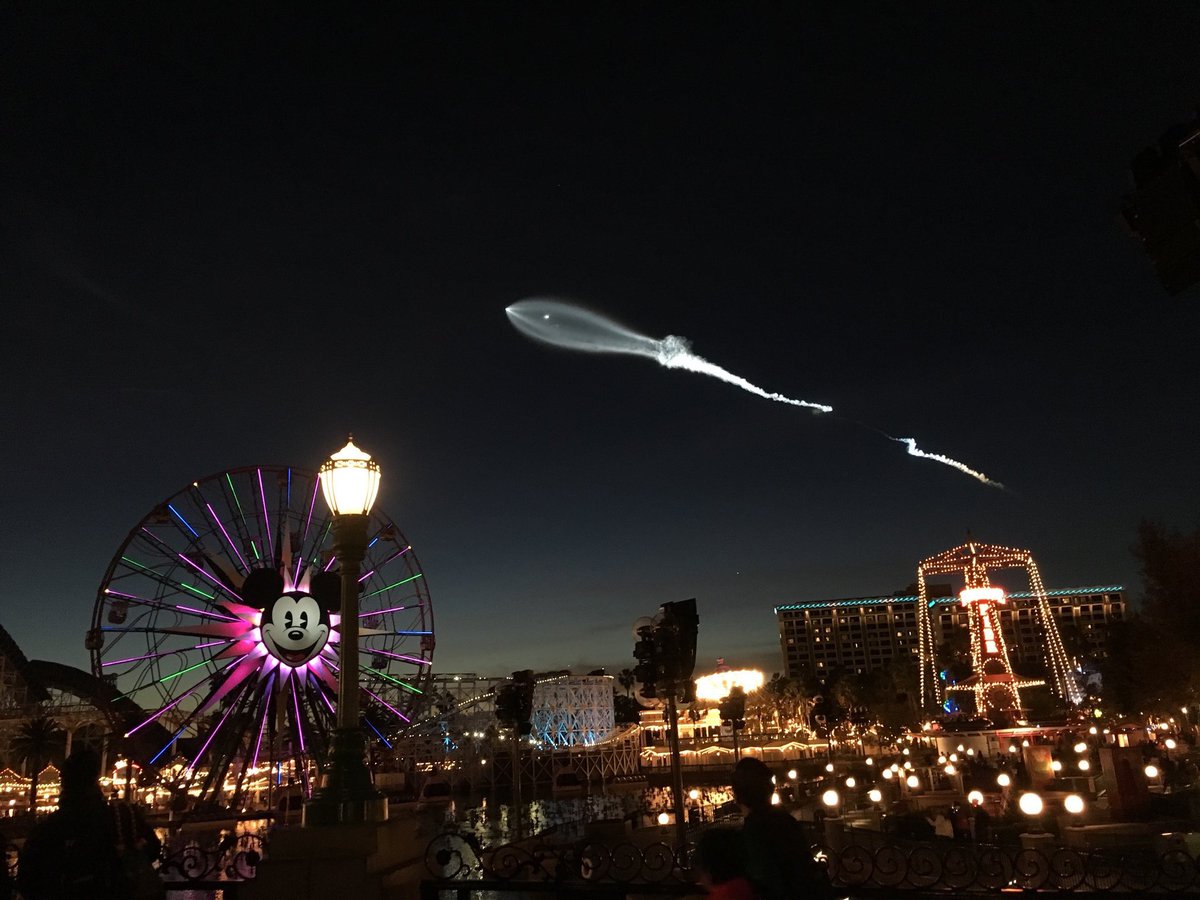 SpaceX rocket flies over Disneyland Resort - Travel to the Magic