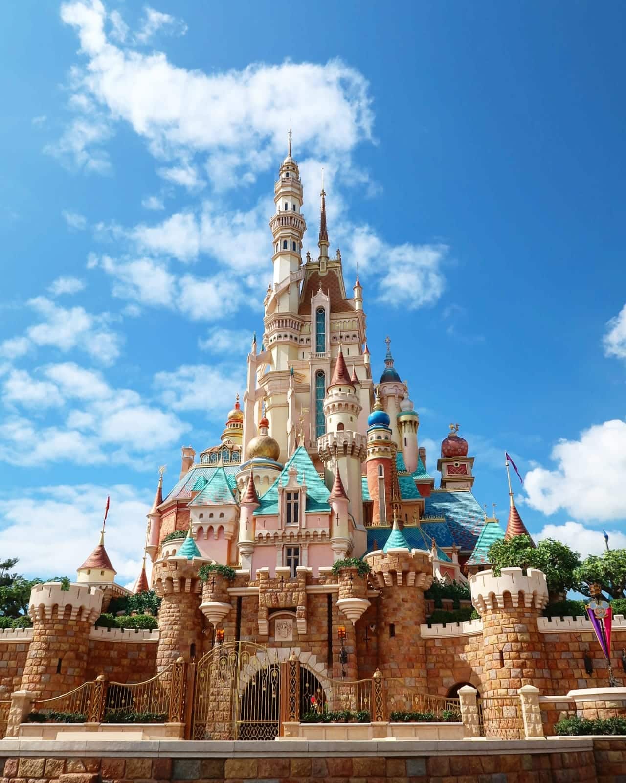 Hong Kong Disneyland Castle Of Magical Dreams Unveiling 06 
