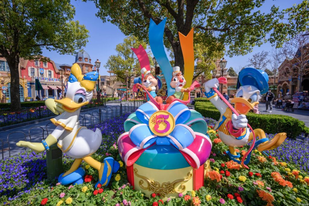 5th Anniversary Celebrations start at Shanghai Disney Resort - Travel ...